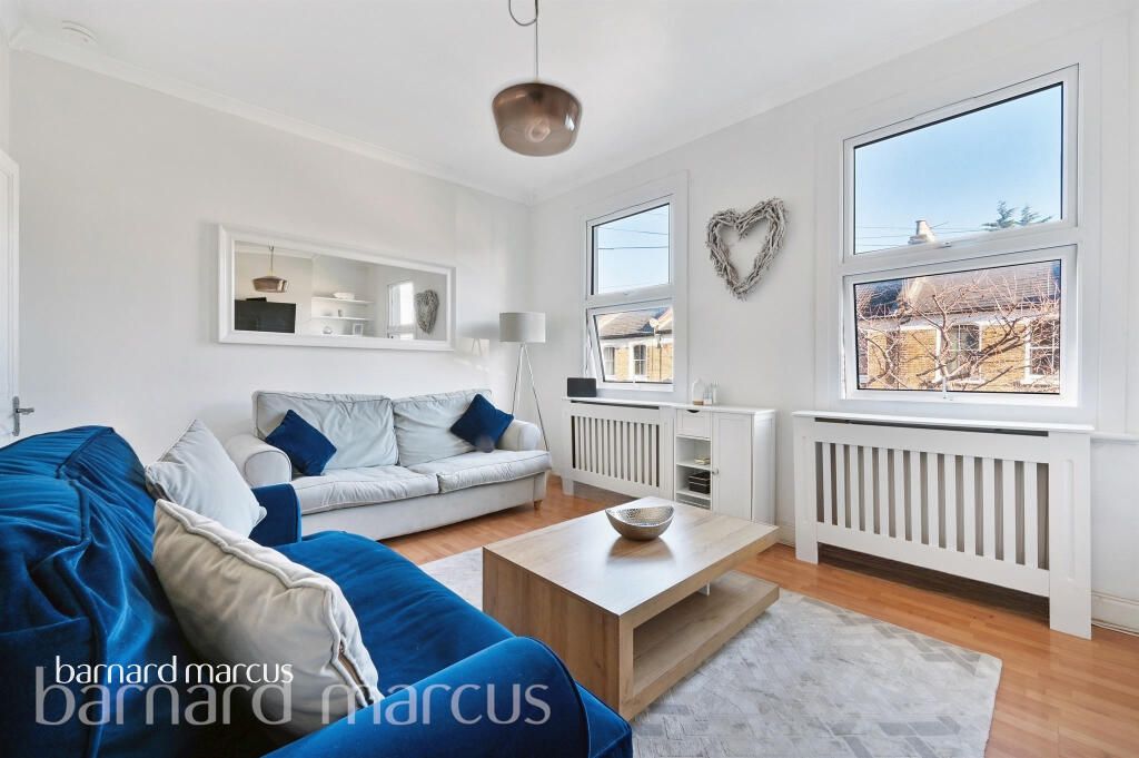 Property photo 1 of 10 Living Room