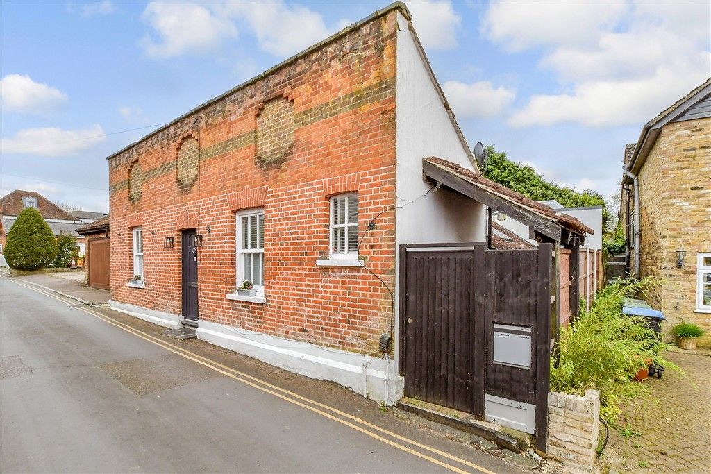 Property photo 1 of 13 External (Web)