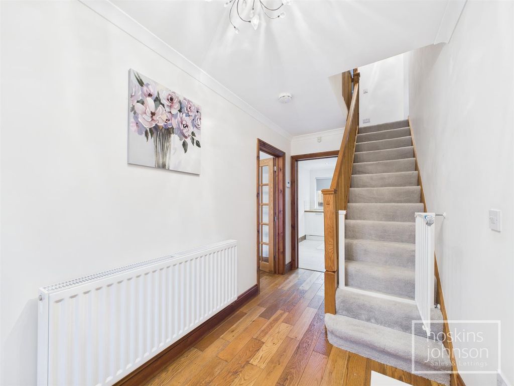 Property photo 2 of 28 Hallway