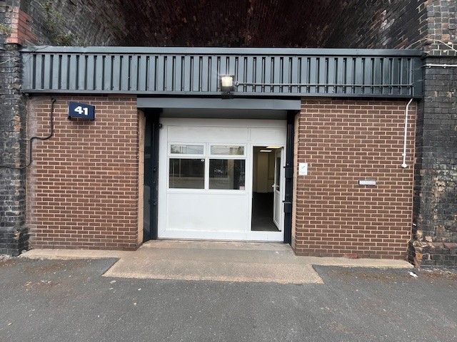 Property photo 3 of 4 The Front Of An Arch.