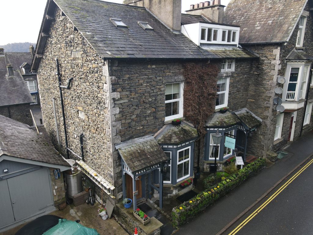 Property photo 1 of 48