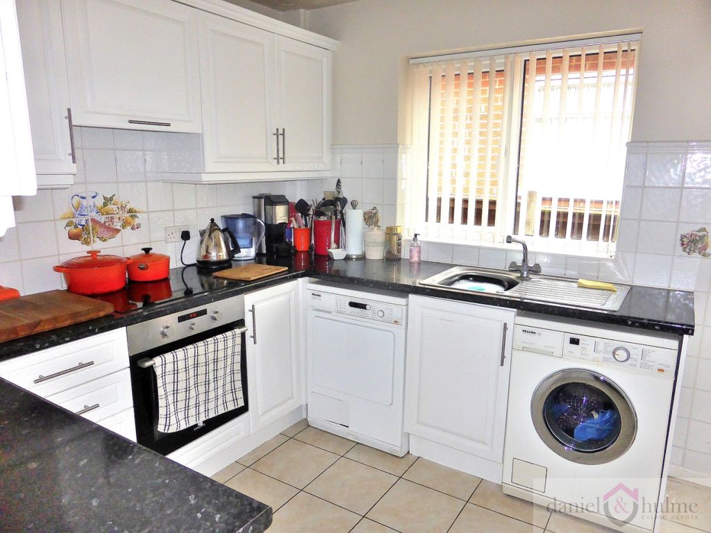 Property photo 3 of 16 Photo 17