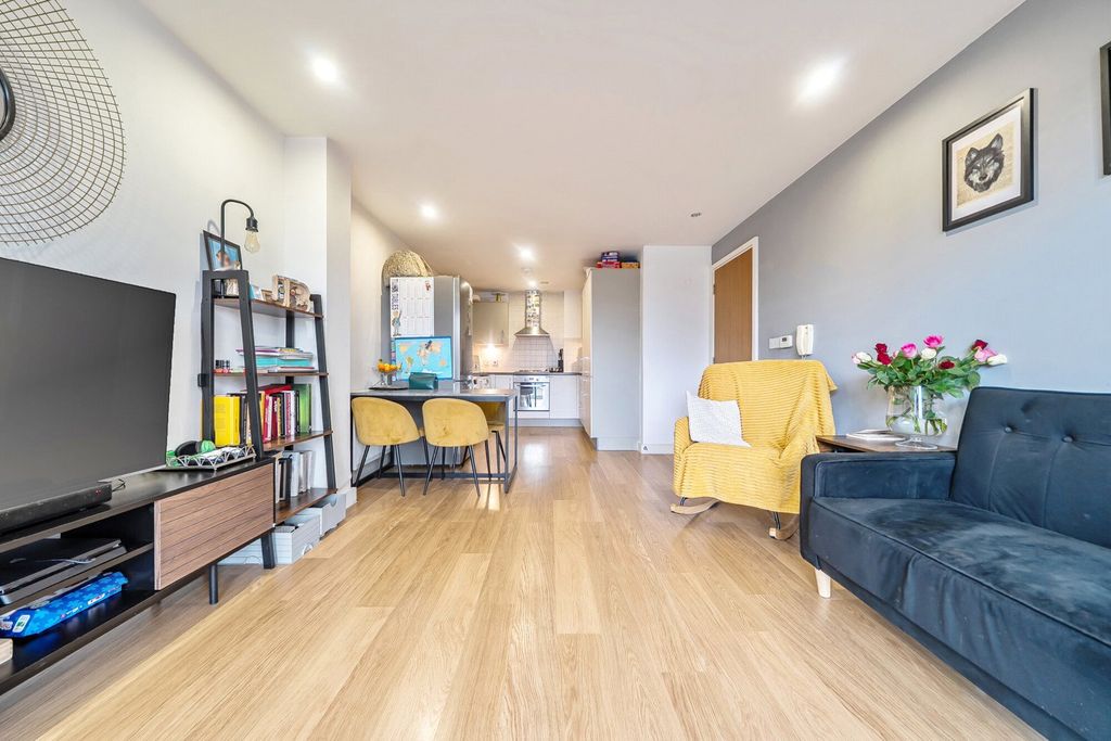 Property photo 2 of 8 Open Plan Living