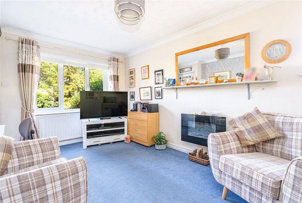 Property photo 3 of 16 Picture No. 10