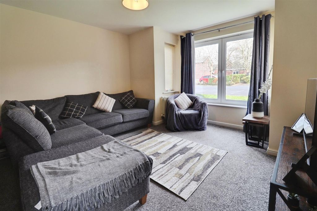 Property photo 2 of 11 0Bd3Da03-Img_2696-Img_2698.Jpg