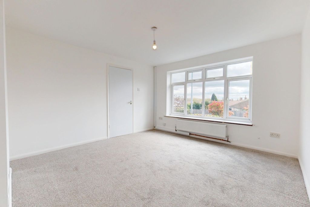 Property photo 3 of 15 5041865