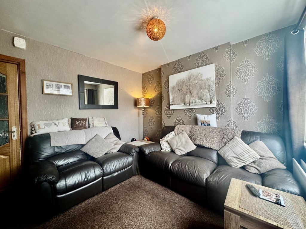Property photo 3 of 8 Picture No. 02