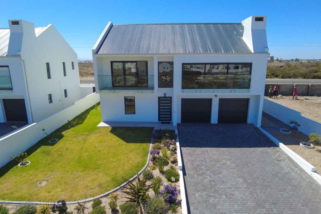 Property photo 2 of 35 La1687796