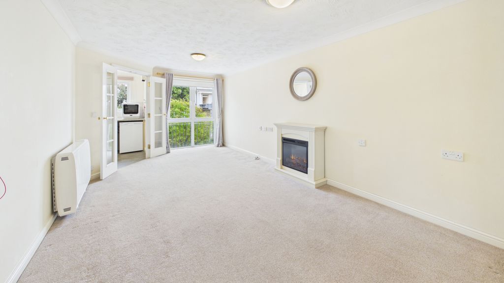 Property photo 2 of 7 Cam02926G0-Pr0360-Still003