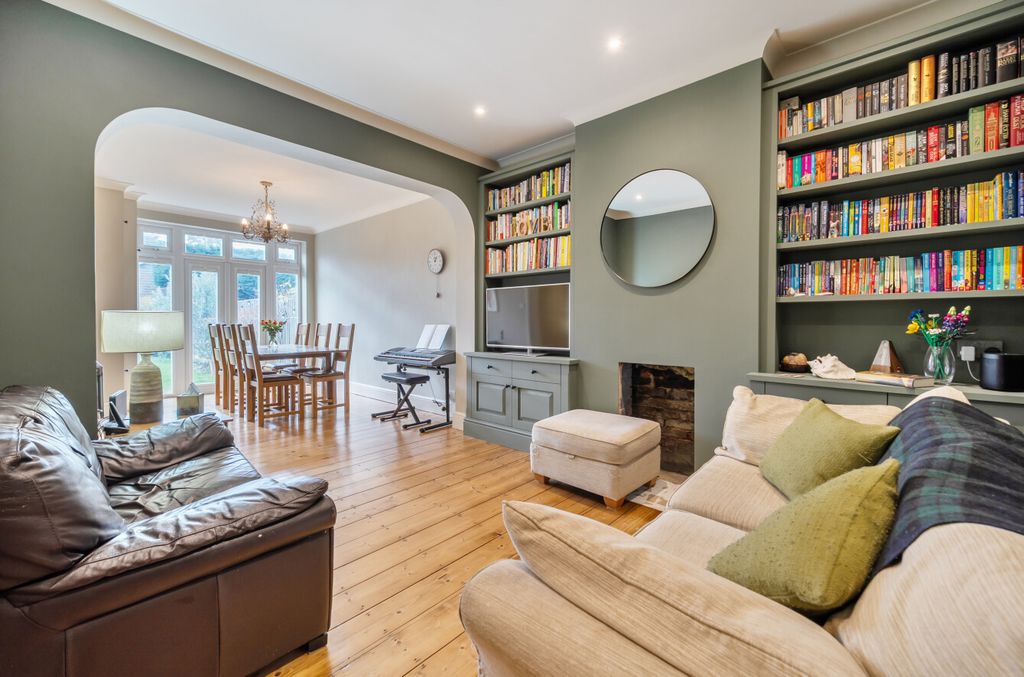 Property photo 2 of 19 1403551-10-69779c...