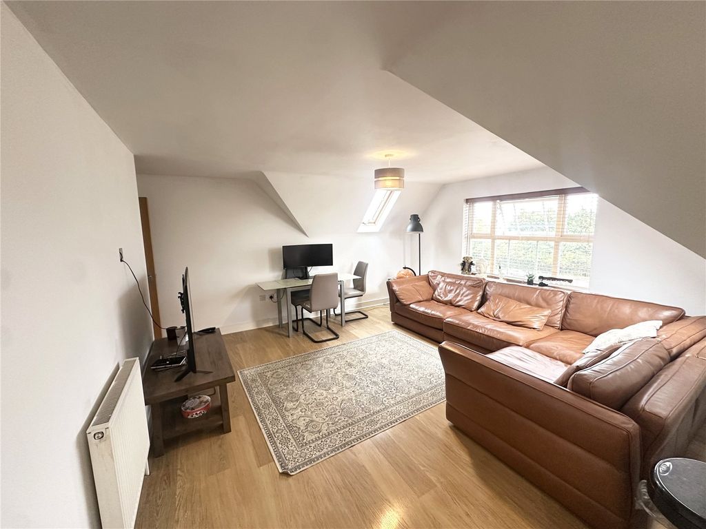 Property photo 3 of 13 Picture No. 43