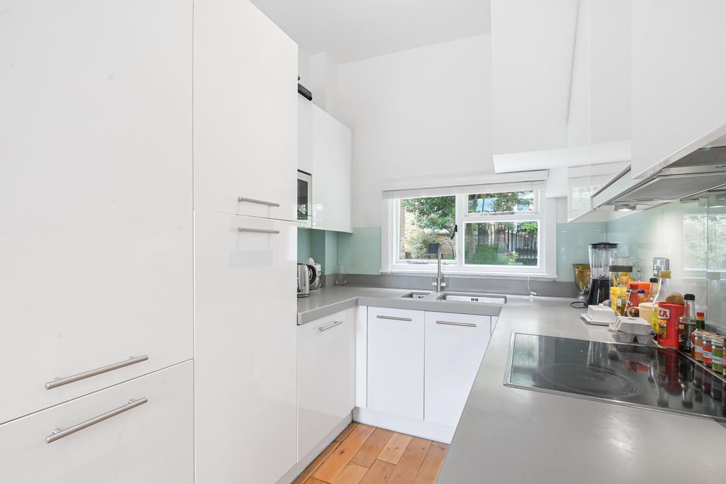 Property photo 3 of 12 Image