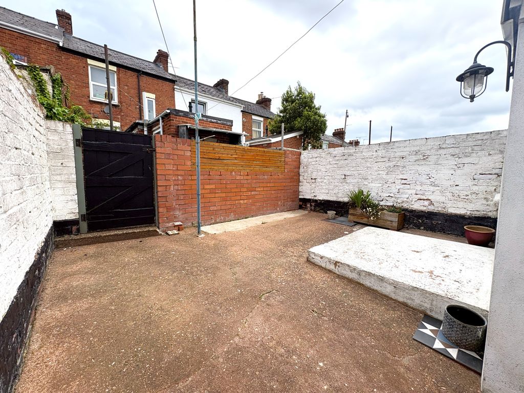 Property photo 3 of 9