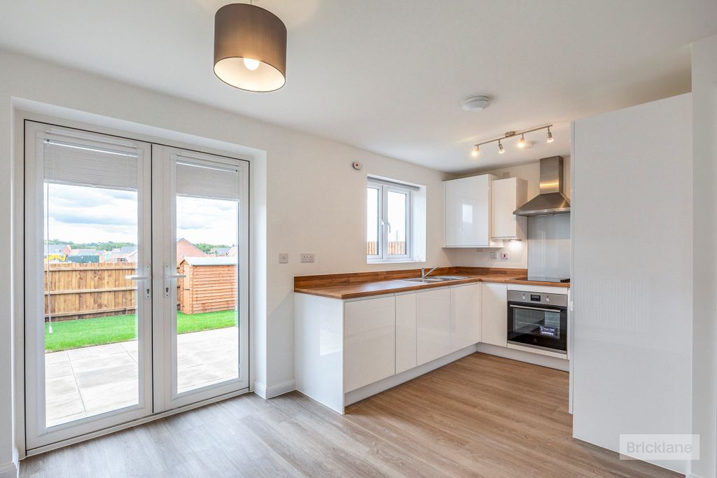 Property photo 3 of 13 Image