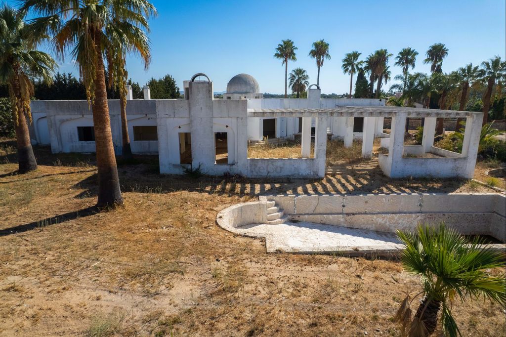 Property photo 1 of 9