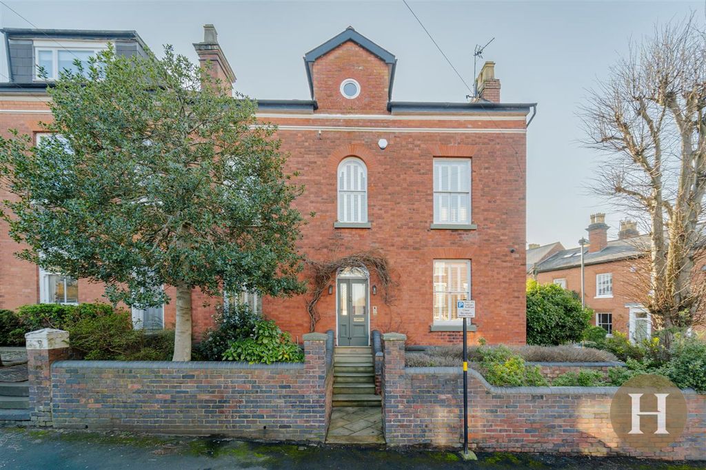 Property photo 1 of 49