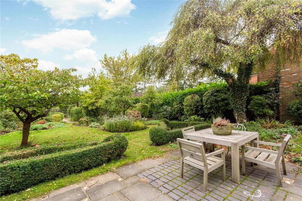 Property photo 2 of 17 Picture No. 26