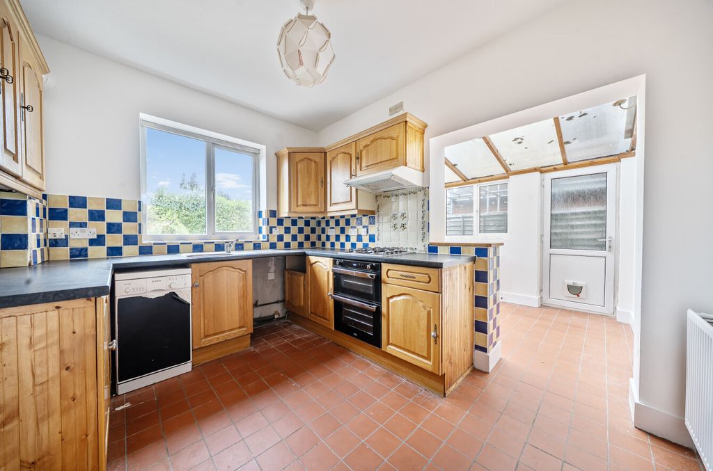 Property photo 2 of 12 1370882-7-68F2088...