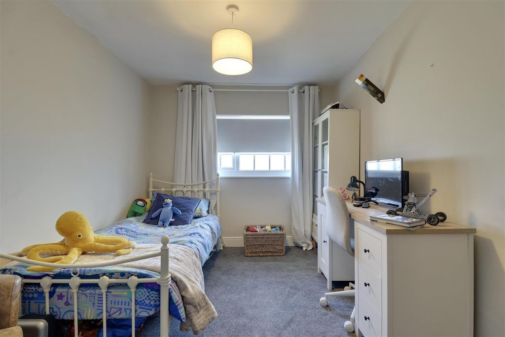 Additional image 20 of 5 bed detached house for saleBrecon Avenue, Portsmouth PO6