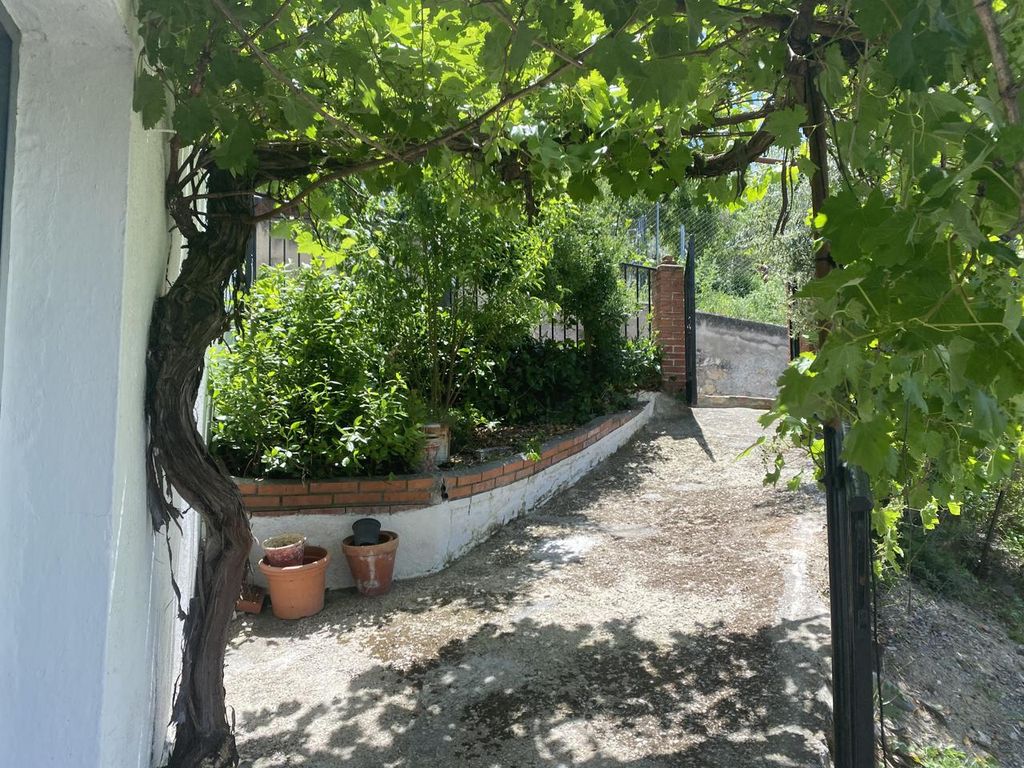 Property photo 3 of 37