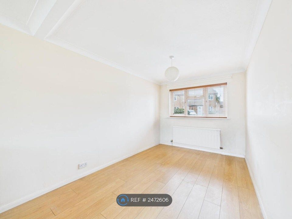 Property photo 3 of 8 Lounge/Diner