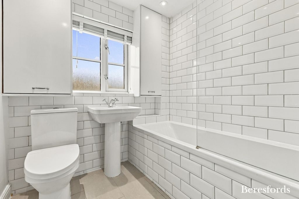 Property photo 3 of 31 Picture No. 09