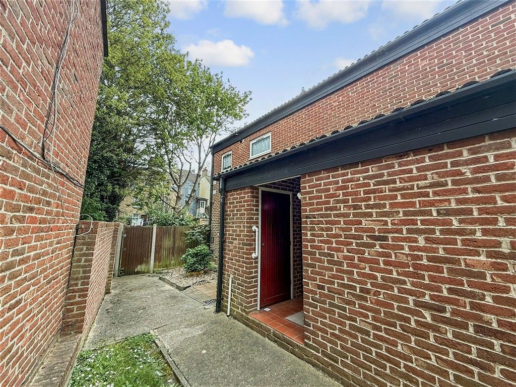 Property photo 1 of 1 Front Image
