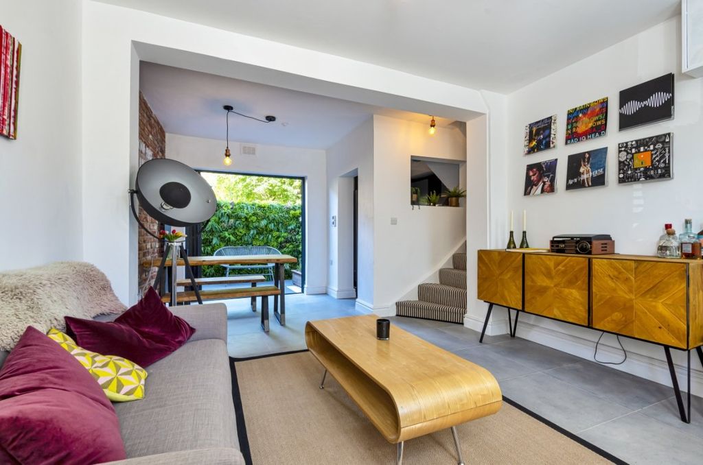 Property photo 1 of 14 882139 (17)