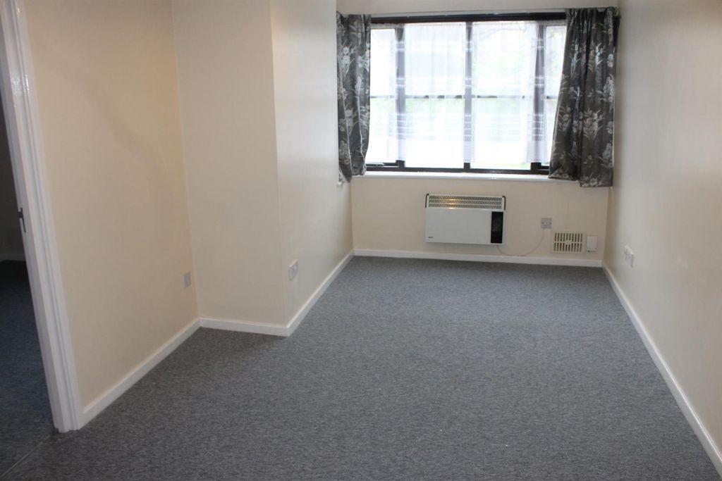 Property photo 3 of 6 3.Jpg