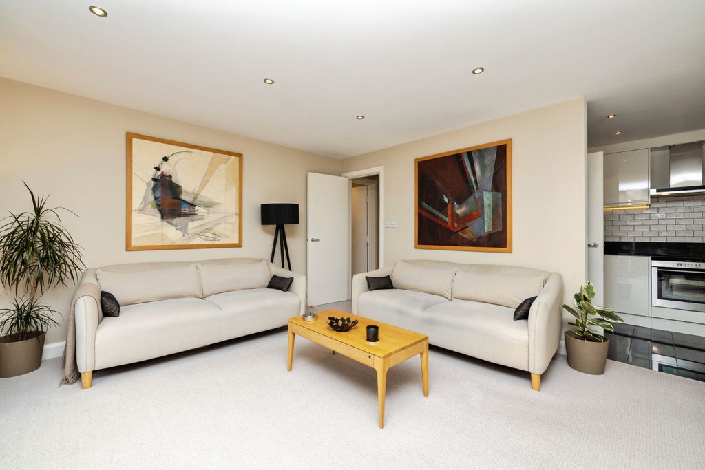Property photo 3 of 17 Living Room