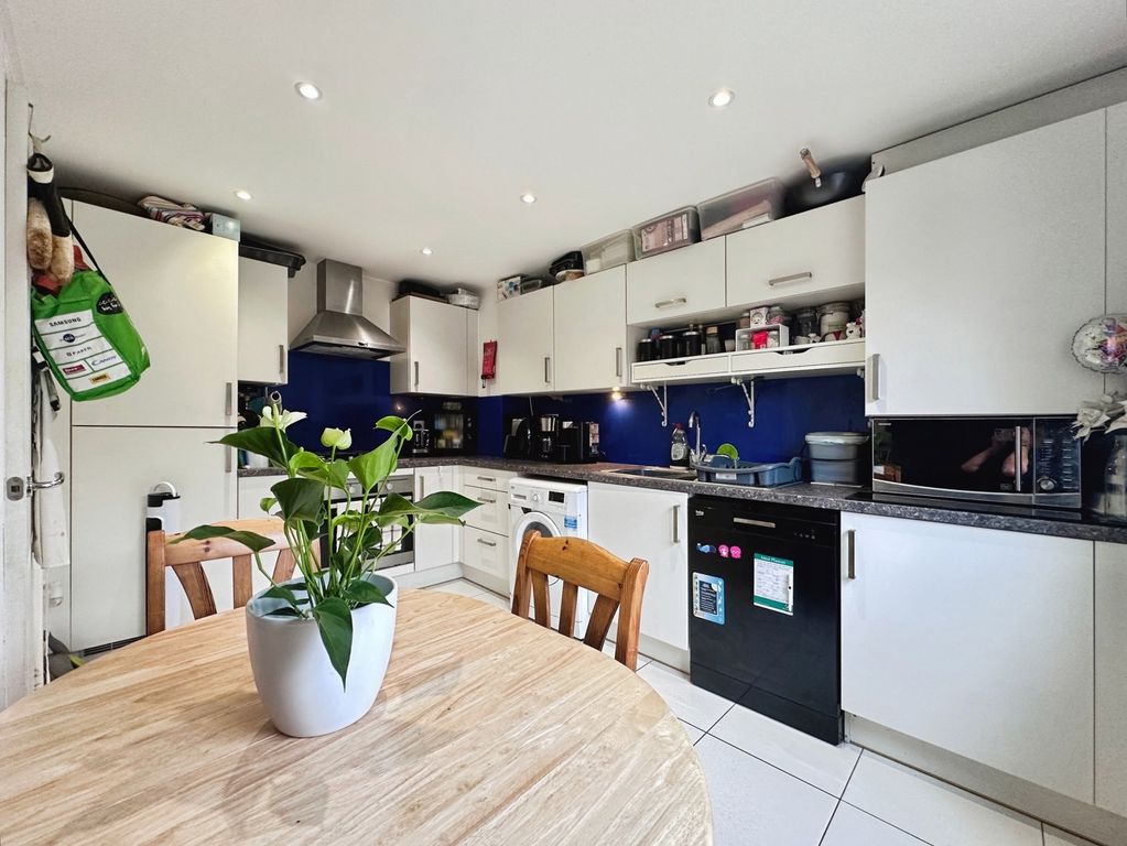 Property photo 2 of 12 Pbox-Img.Jpg