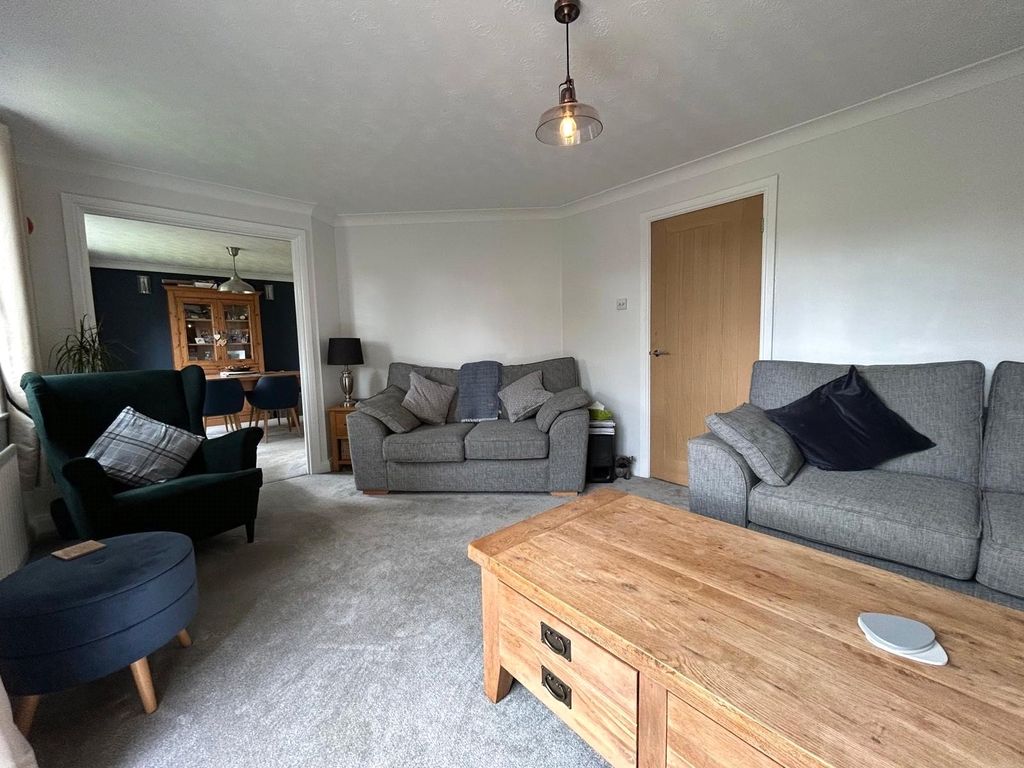 Property photo 2 of 27 Picture No. 31