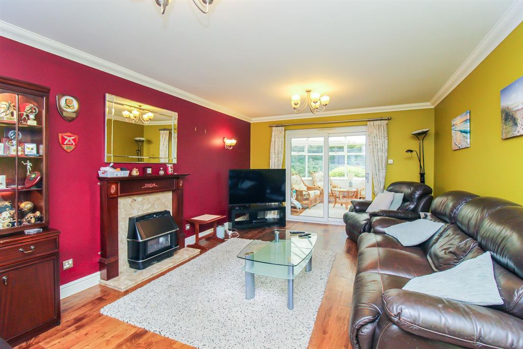 Property photo 2 of 15