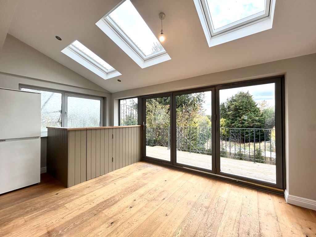 Property photo 3 of 16 Photograph