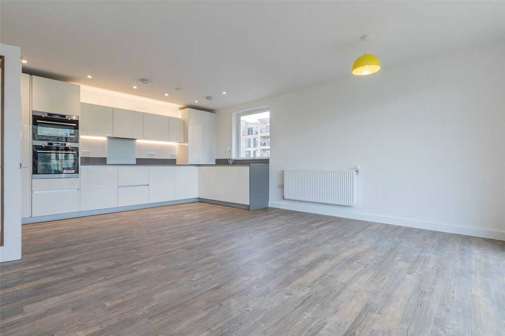 Property photo 3 of 16 Picture No. 06