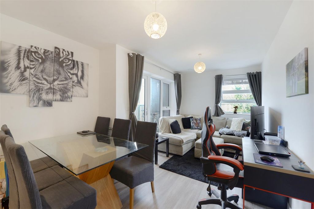 Property photo 1 of 13 Flat8Hoppocket05.Jpg