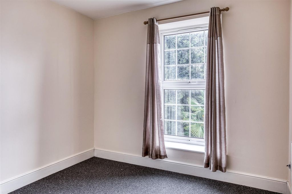 Property photo 2 of 6 316A7771_Hdr.Jpg