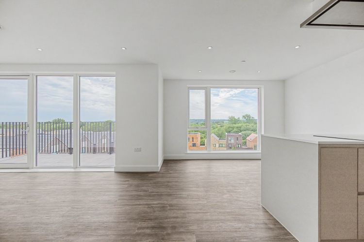 Property photo 3 of 12 329956