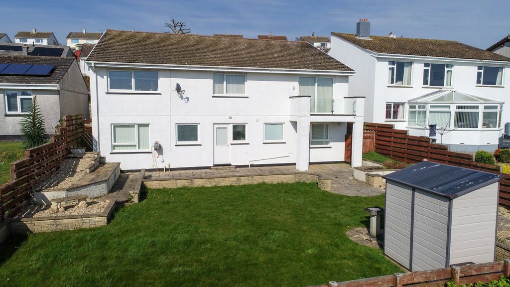 Property photo 1 of 26