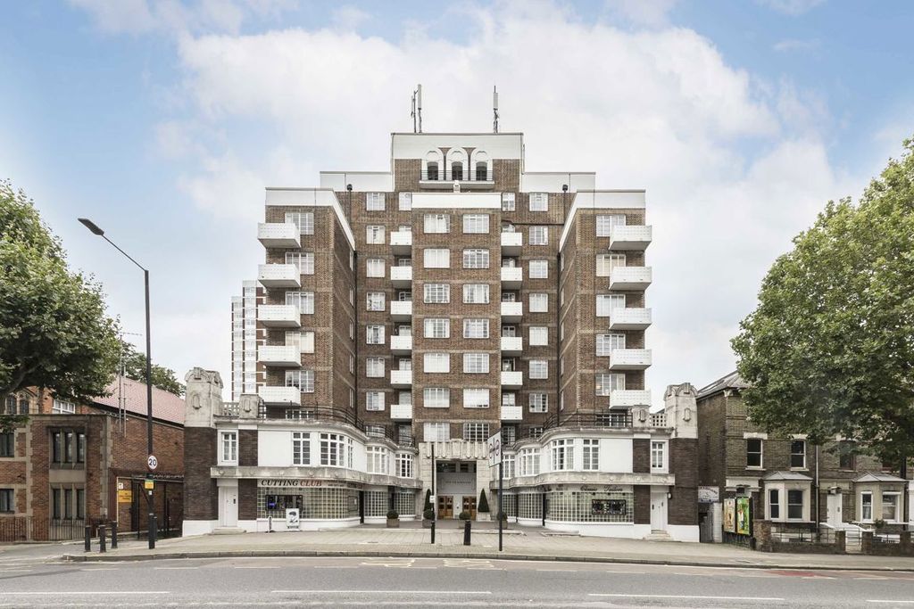 Property photo 1 of 8