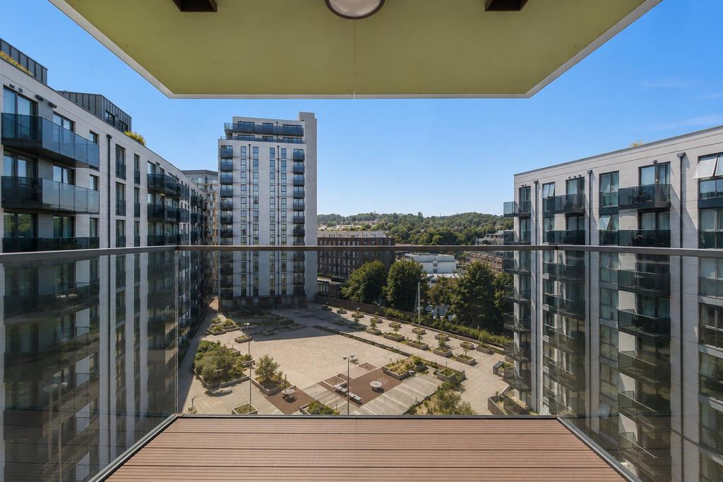Property photo 2 of 12 Balcony