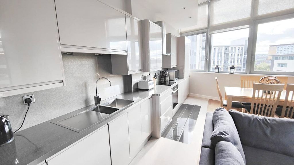 Property photo 3 of 11 Picture No. 08