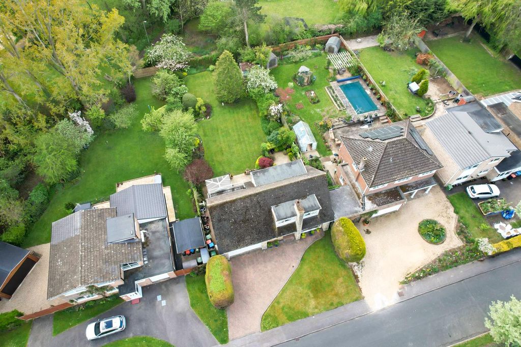 Property photo 3 of 22 W (2).Jpg