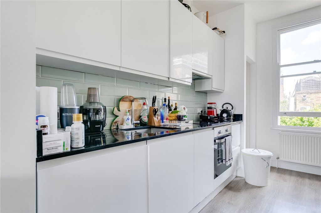 Property photo 2 of 11 Picture No. 07