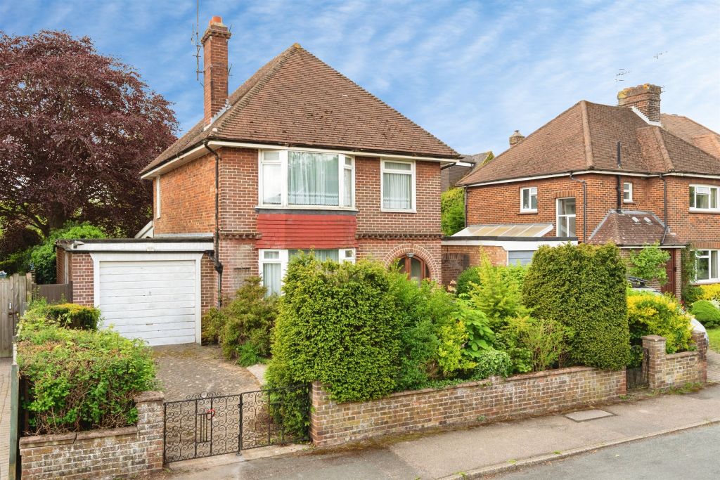 Property photo 1 of 29