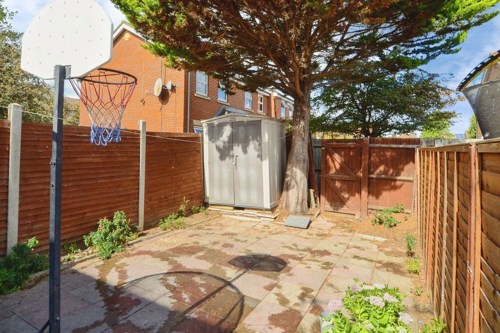 Property photo 2 of 15