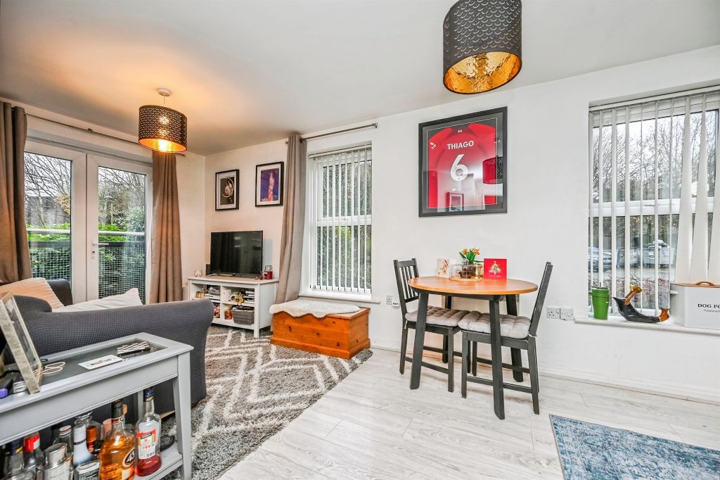 Property photo 3 of 8