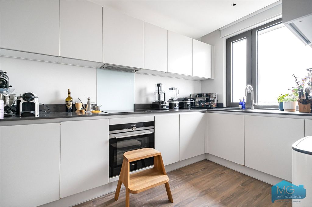 Property photo 3 of 25 Picture No. 20