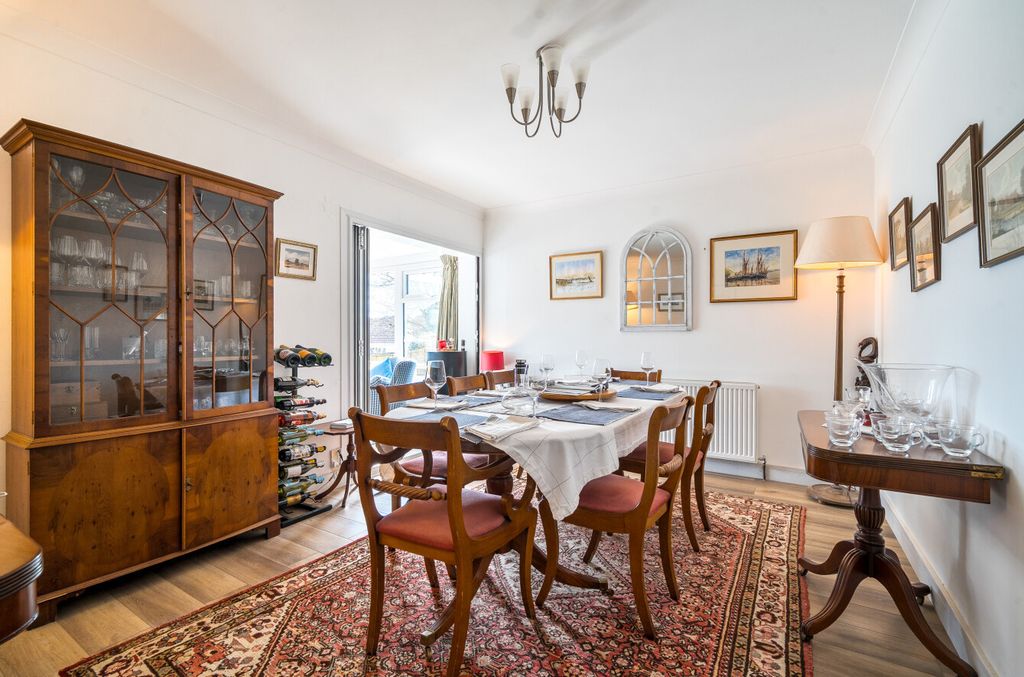 Property photo 3 of 26 1436111-13-69Cbfe...