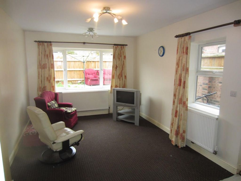 Property photo 2 of 5